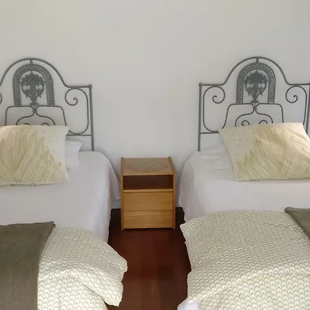 Odette בית הארחה 4*