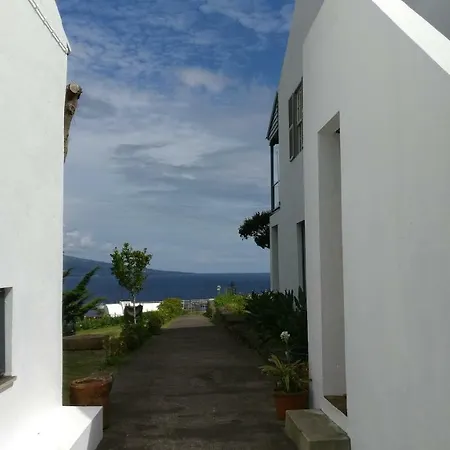 Odette בית הארחה